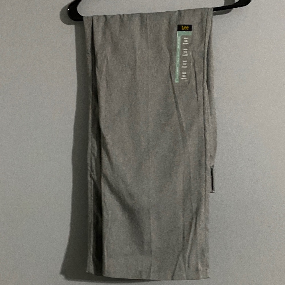Lee Men's Classic Gray Chinos